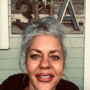 Meet your Posher, Tina